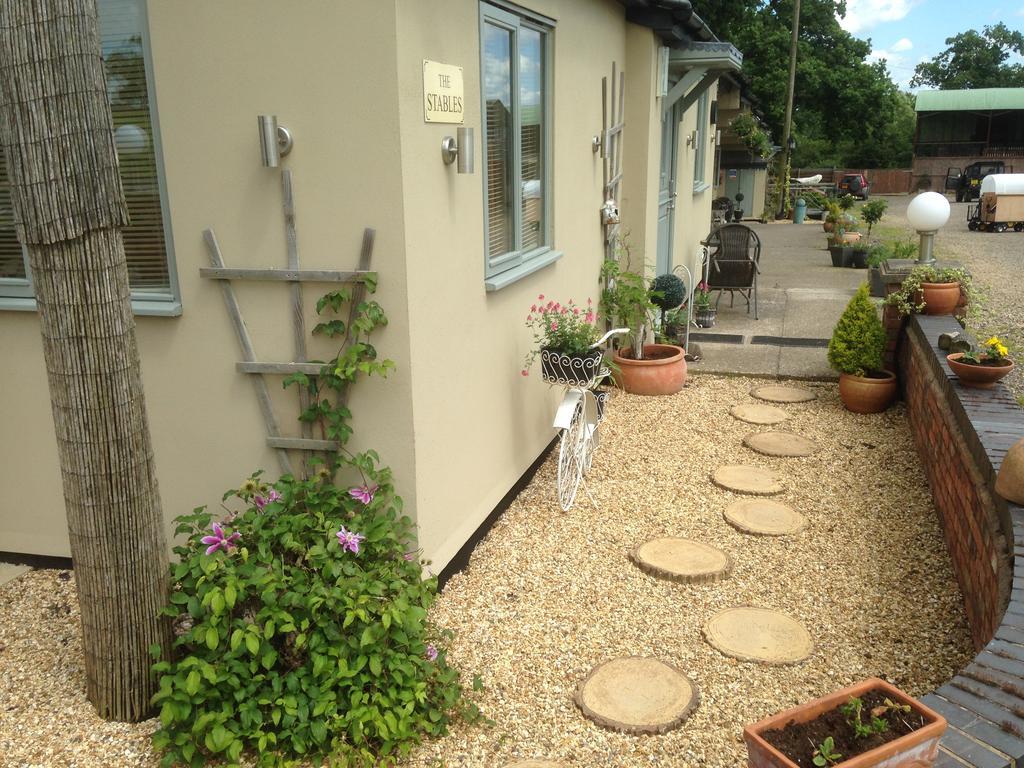 Bed and Breakfast The Stables - Deer Park Farm Solihull Exterior foto